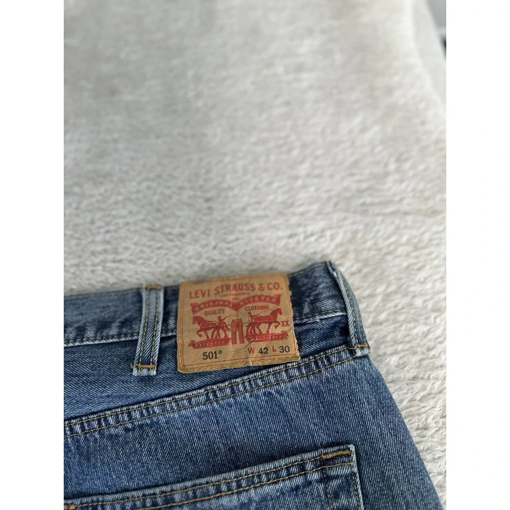 Levis used look